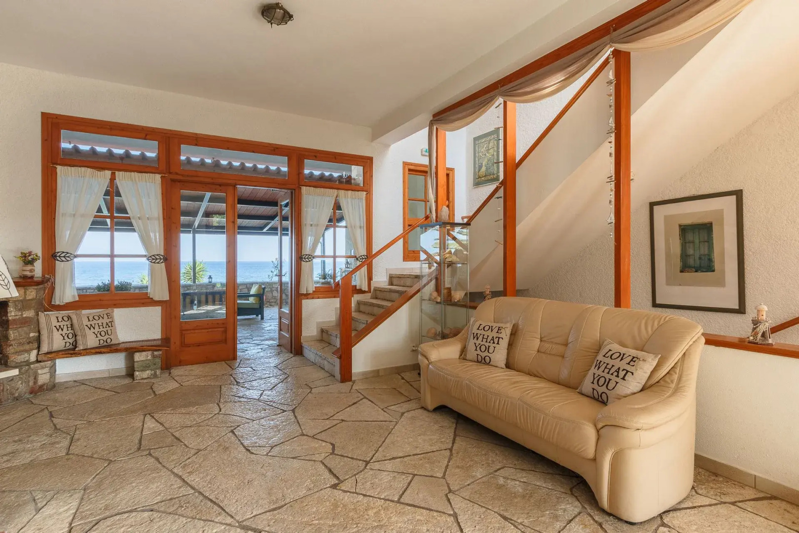 Grekis Hotel and Apartments