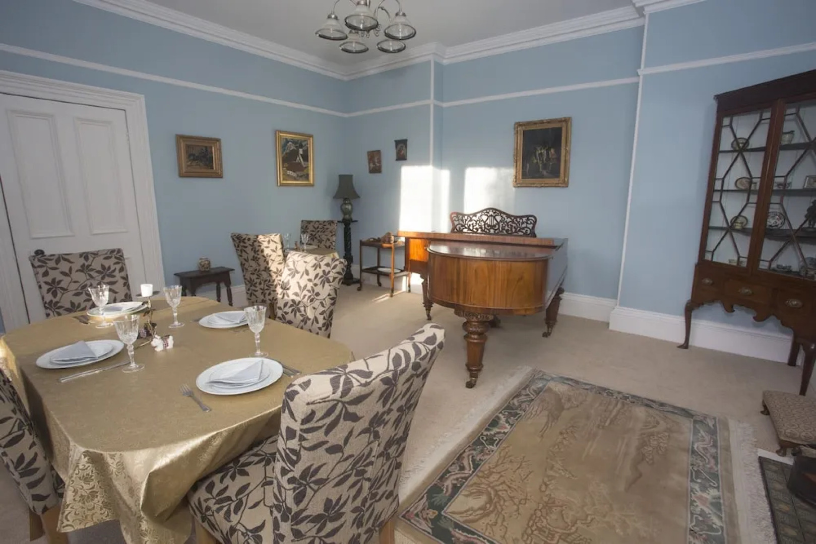 Broadmeadows Farmhouse B&B