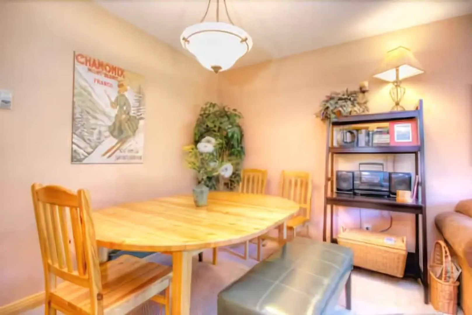 Sun Peaks Accommodation by Bear Country