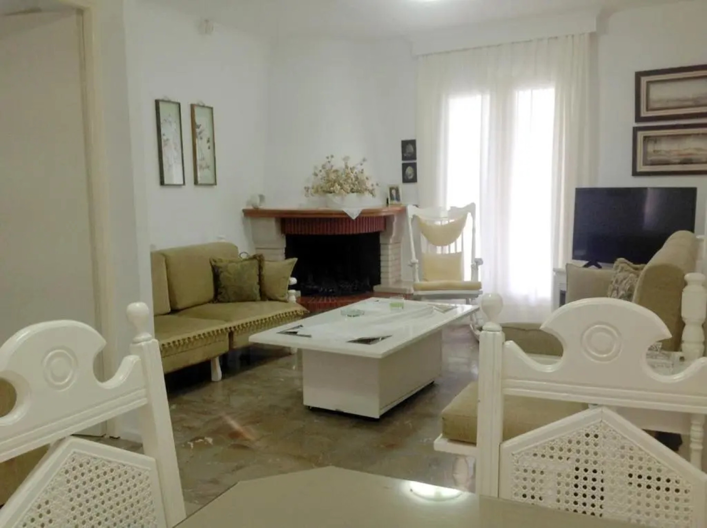 Villa Fofo - Beautiful Sea Front Villa with 650m2 garden