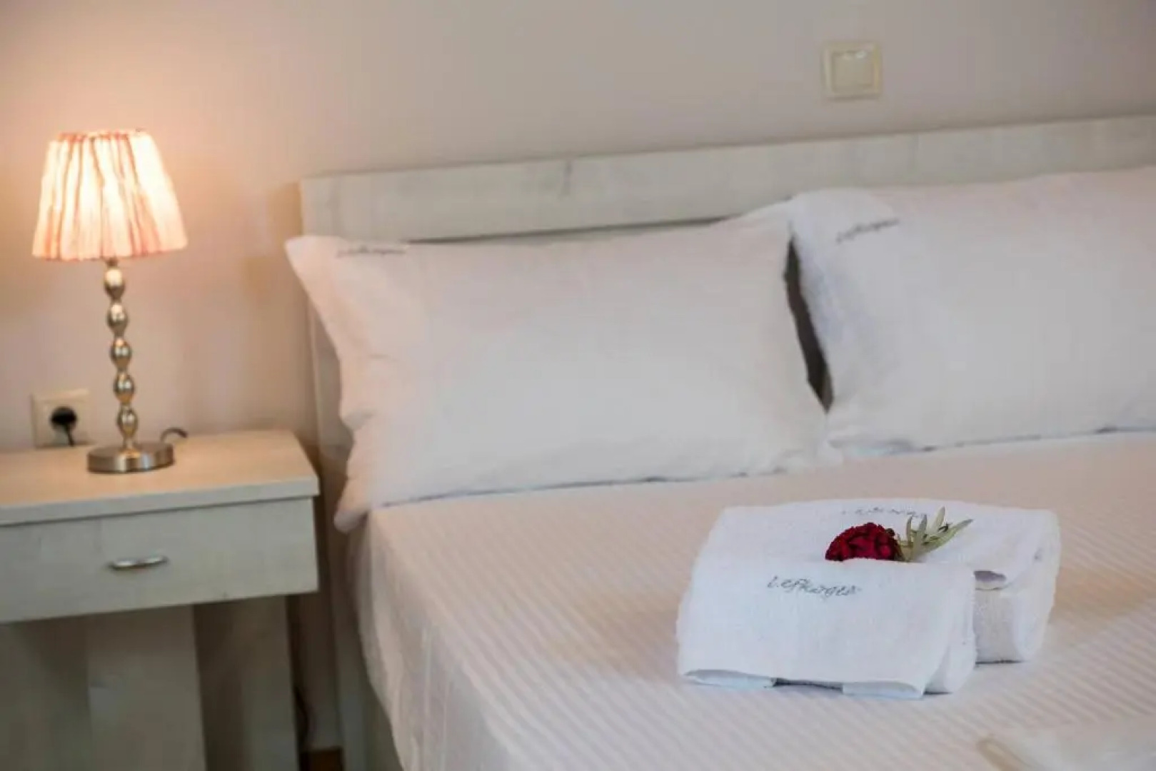 Lefkogea Villas & Apartments