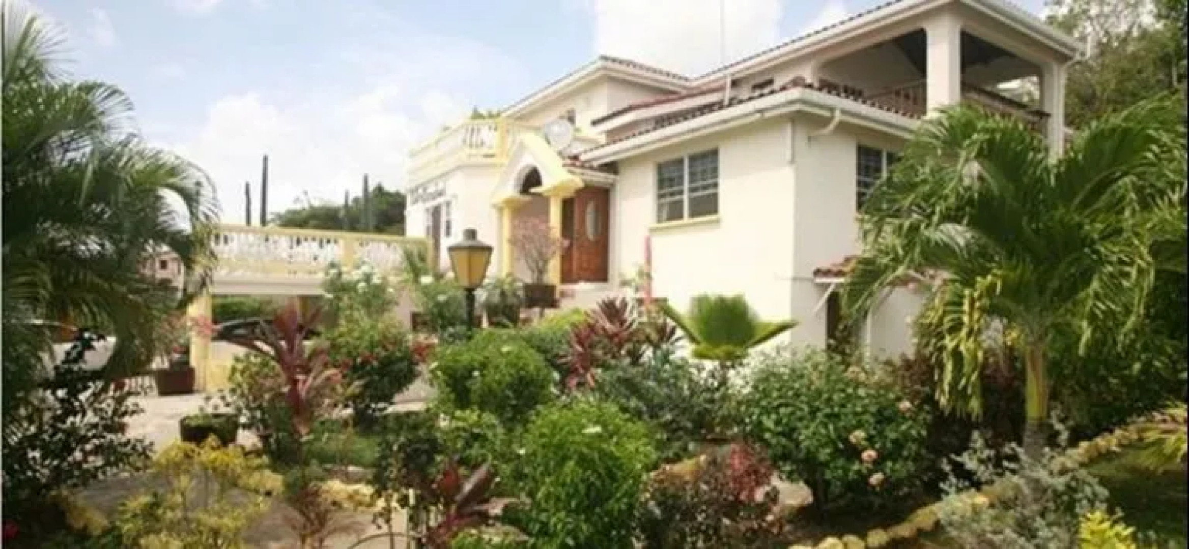 Palm Paradise Guest House and Apartments