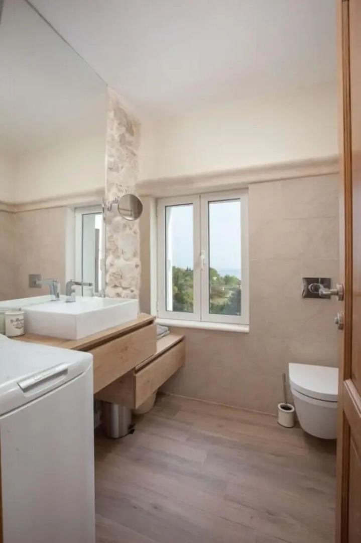 Tanja - With Pool - H