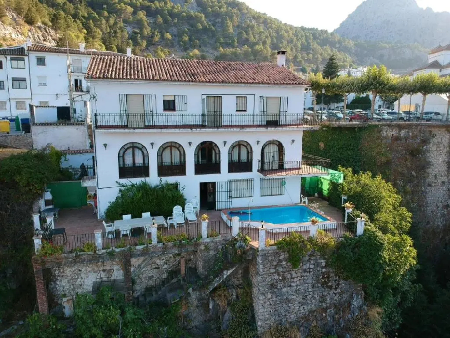6 bedrooms chalet with private pool furnished terrace and wifi at Grazalema