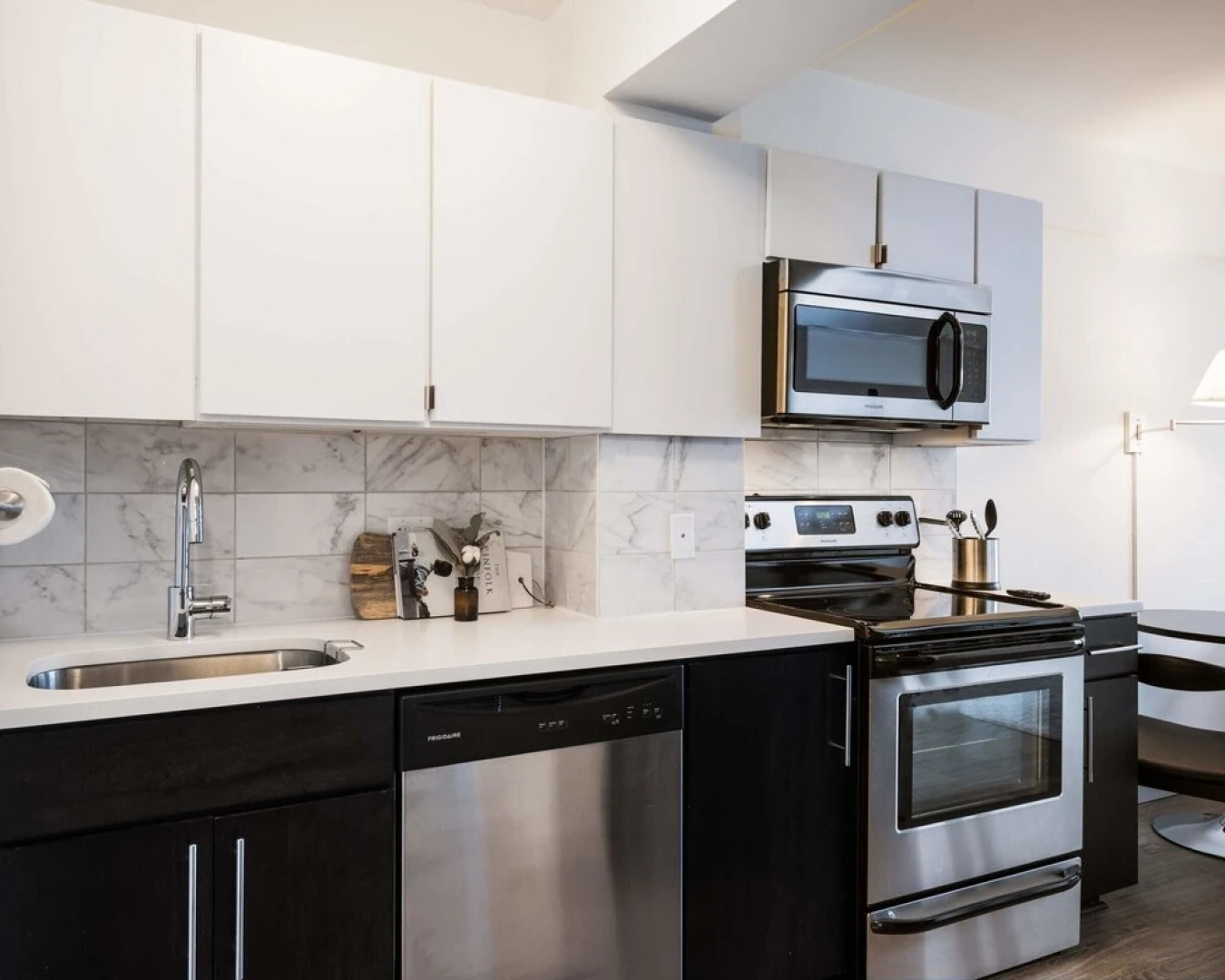 MONTCLAIR - Modern CWE Apts near BJC by Zencity