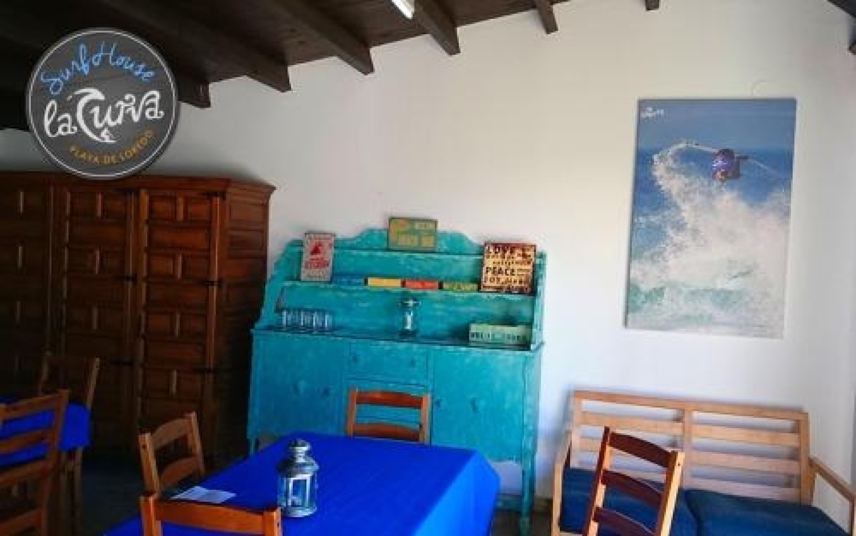 La Curva Surfhouse