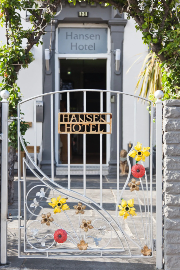 Hansen Hotel