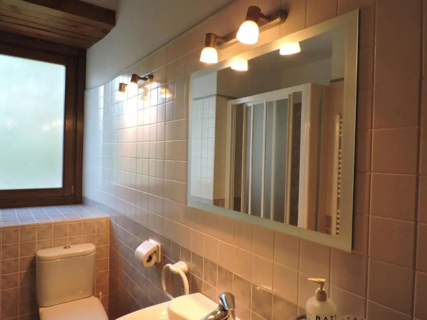 Balkonpe Landa Etxea