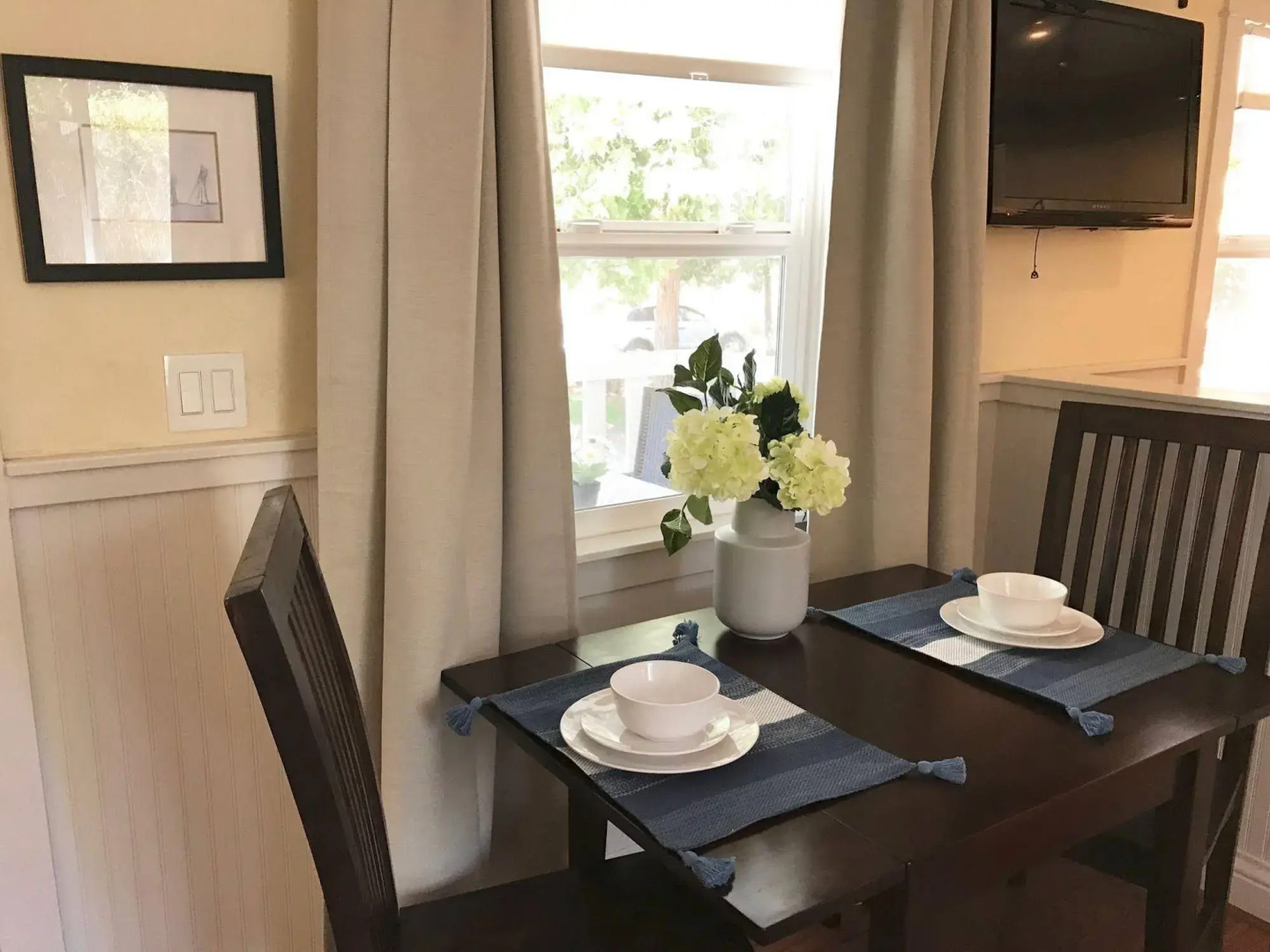 The Pines Inn and Cottages