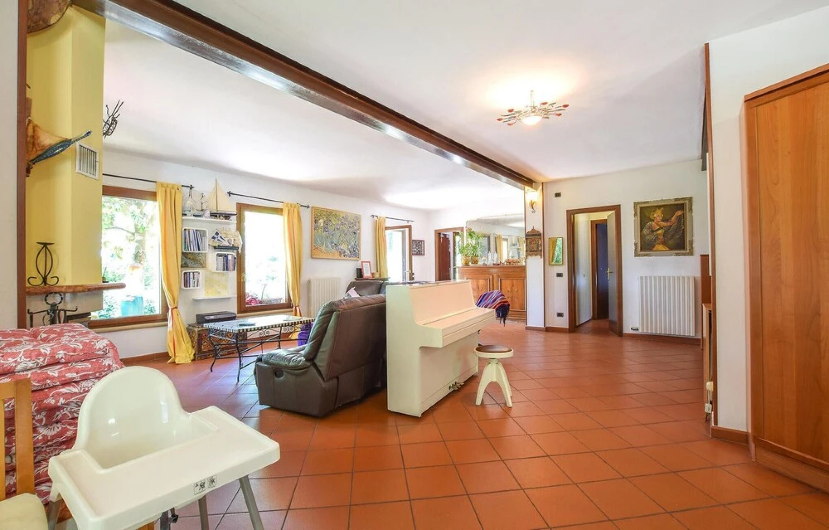 Stunning Home in Caprino Veronese With Wifi and 4 Bedrooms