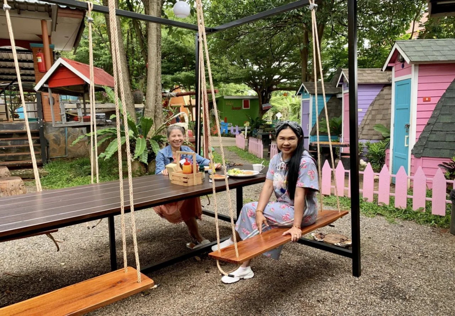 Kanghanrak Theme Houses