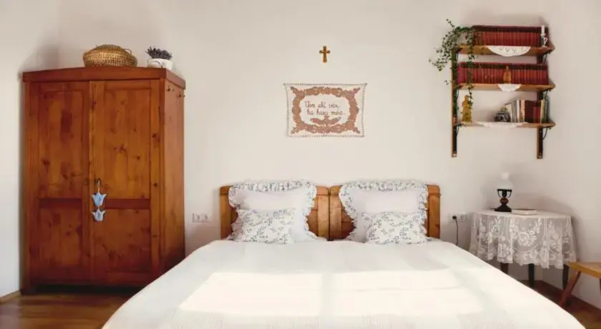 Tulipános Porta és Vendégház