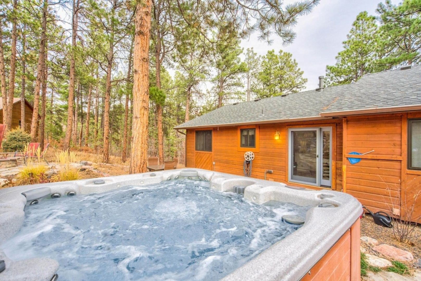5BD Mountain Getawayhot Tub & Foosball
