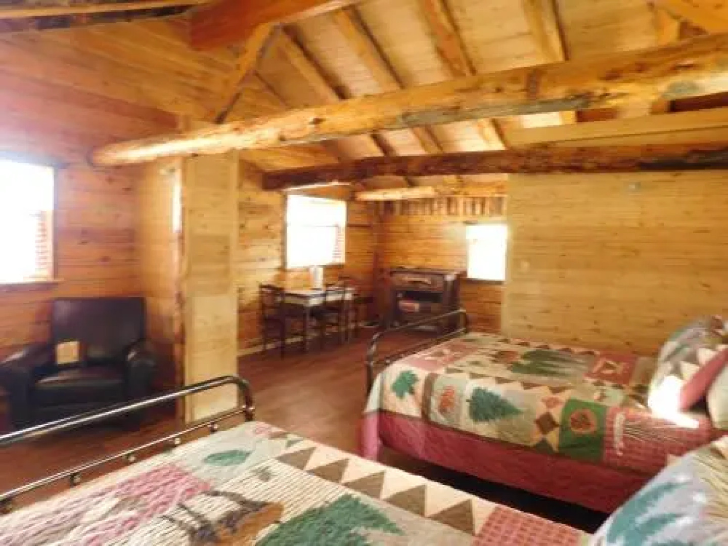 Abajo Haven Guest Cabins