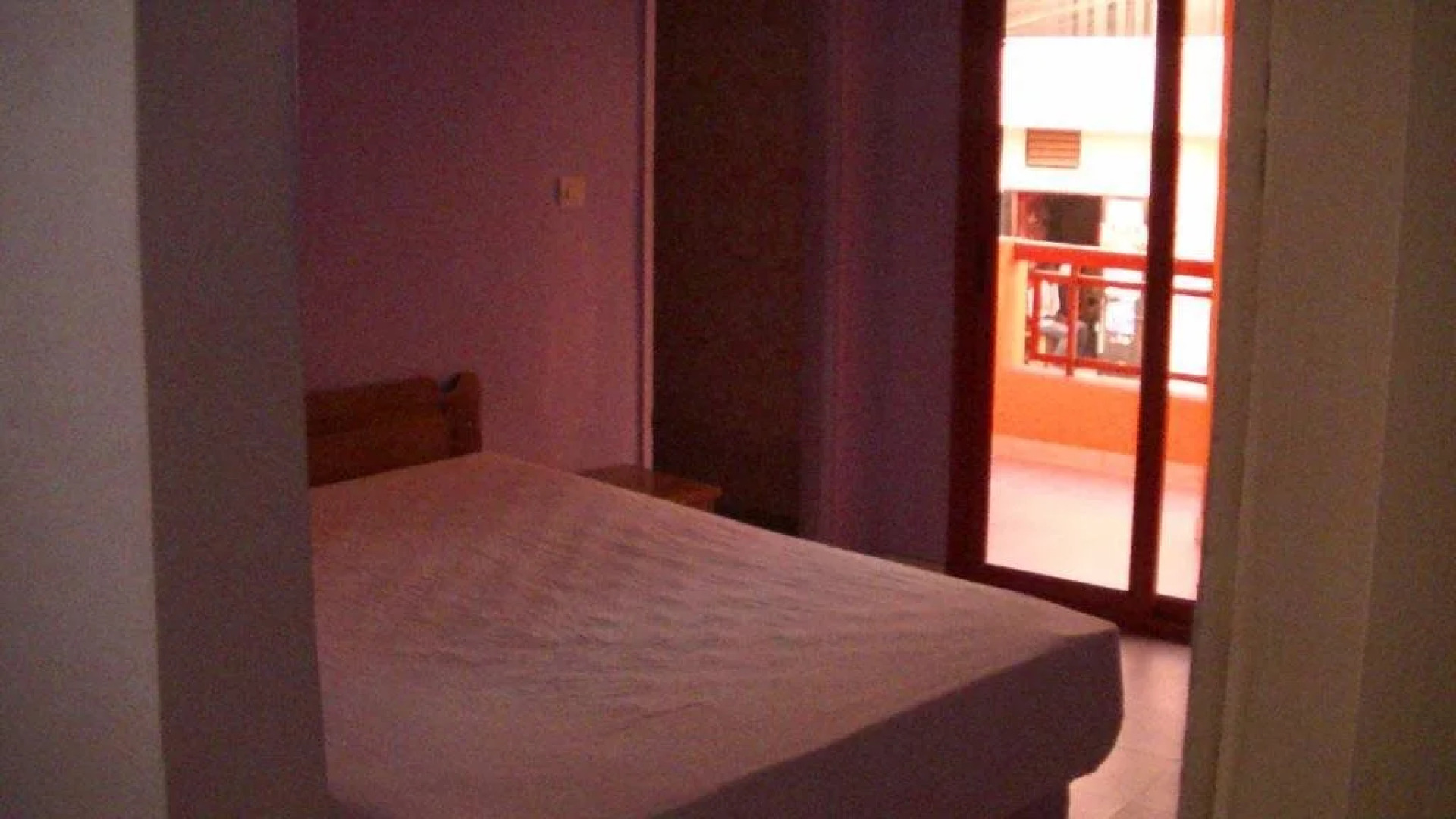 Redface Studios Meublés