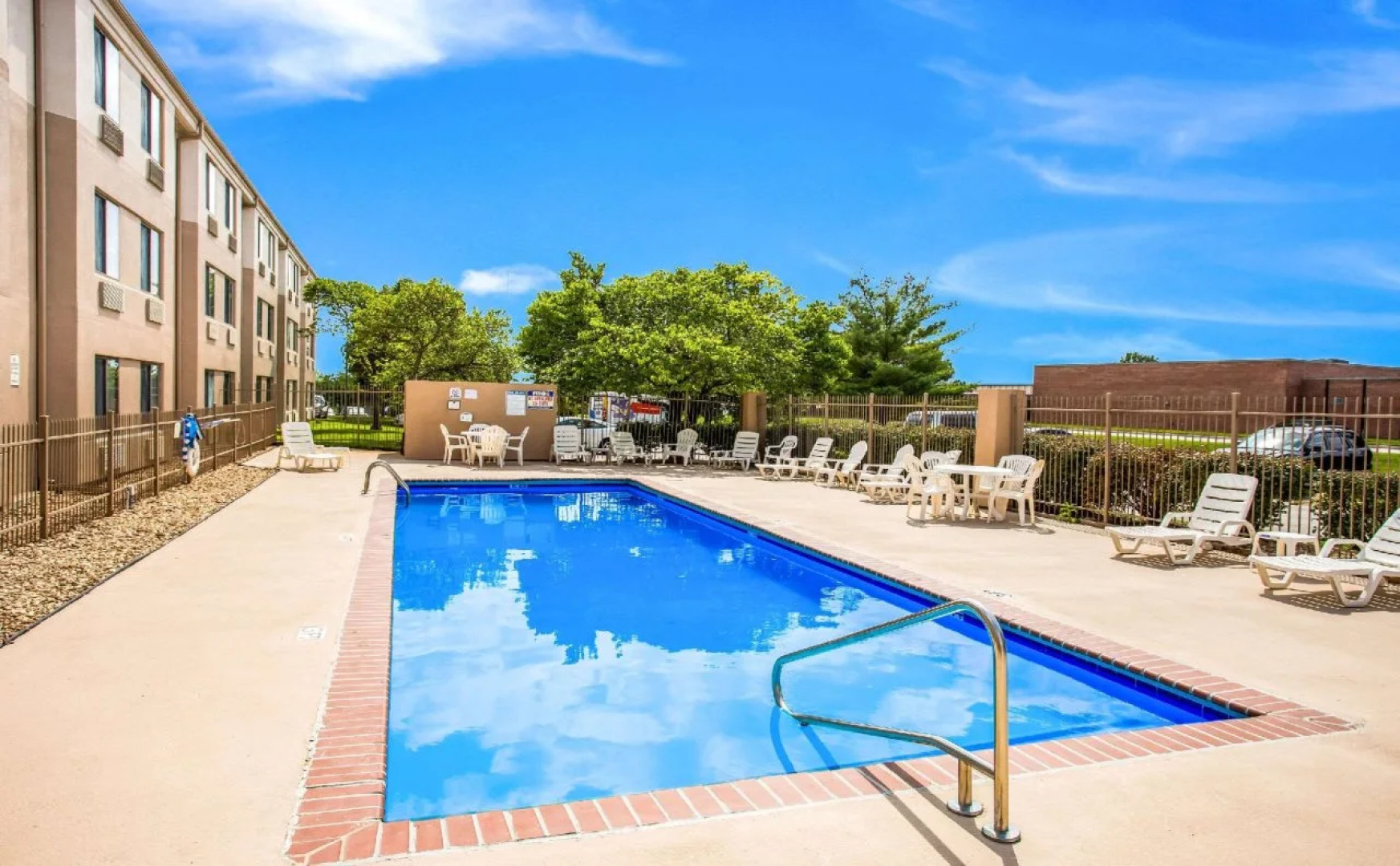 Sleep Inn Kansas City International Airport