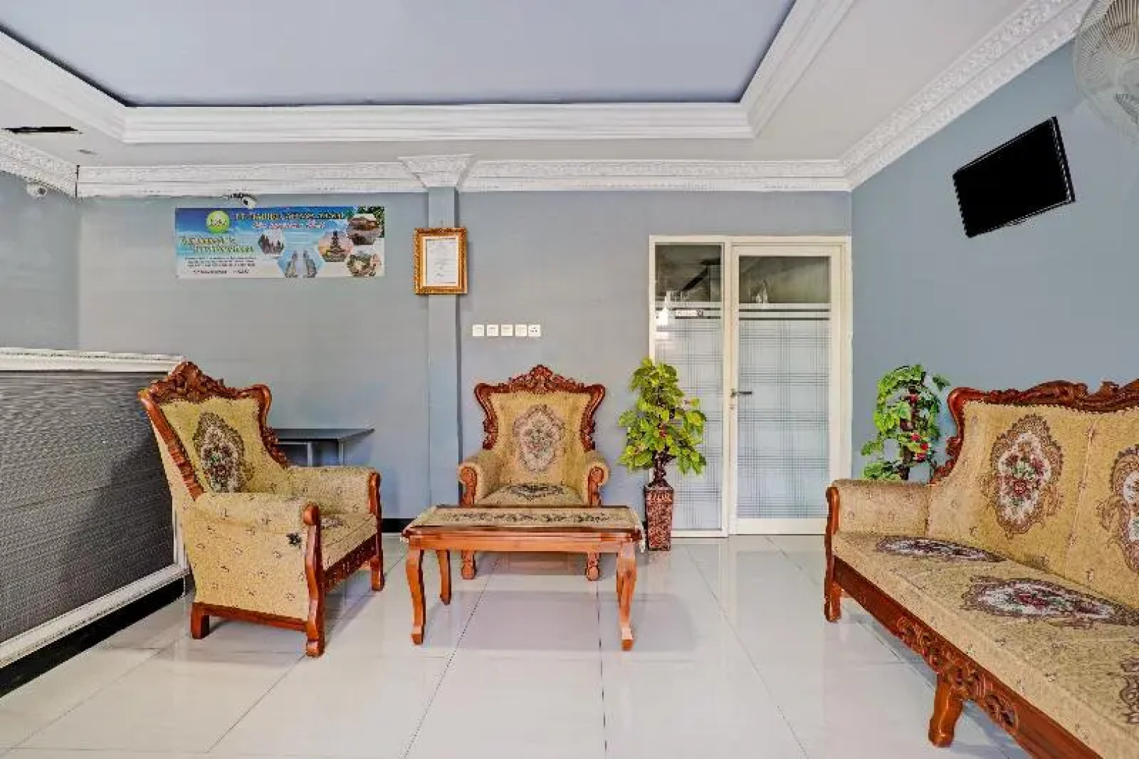 OYO 90370 Habibie Homestay Syariah