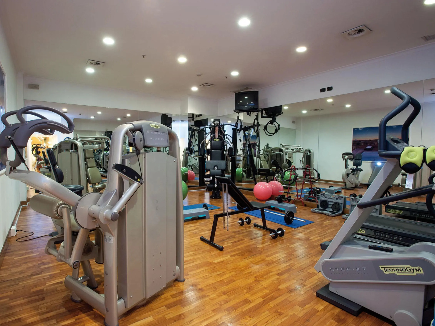 Sina Bernini Bristol