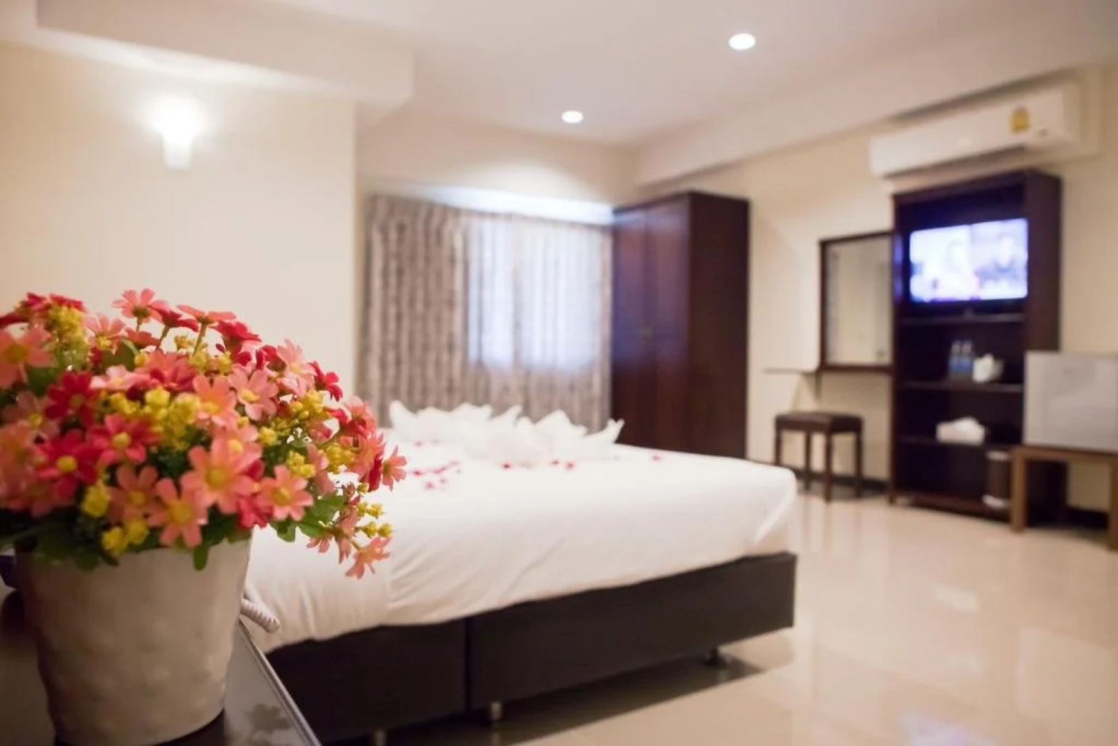 V.Resotel Hotel
