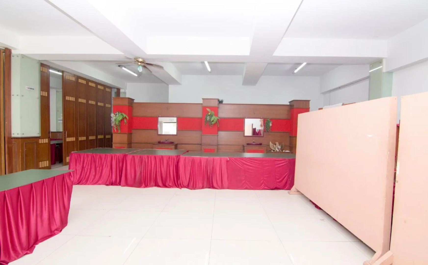 Capital O 2205 Hotel 3 Intan