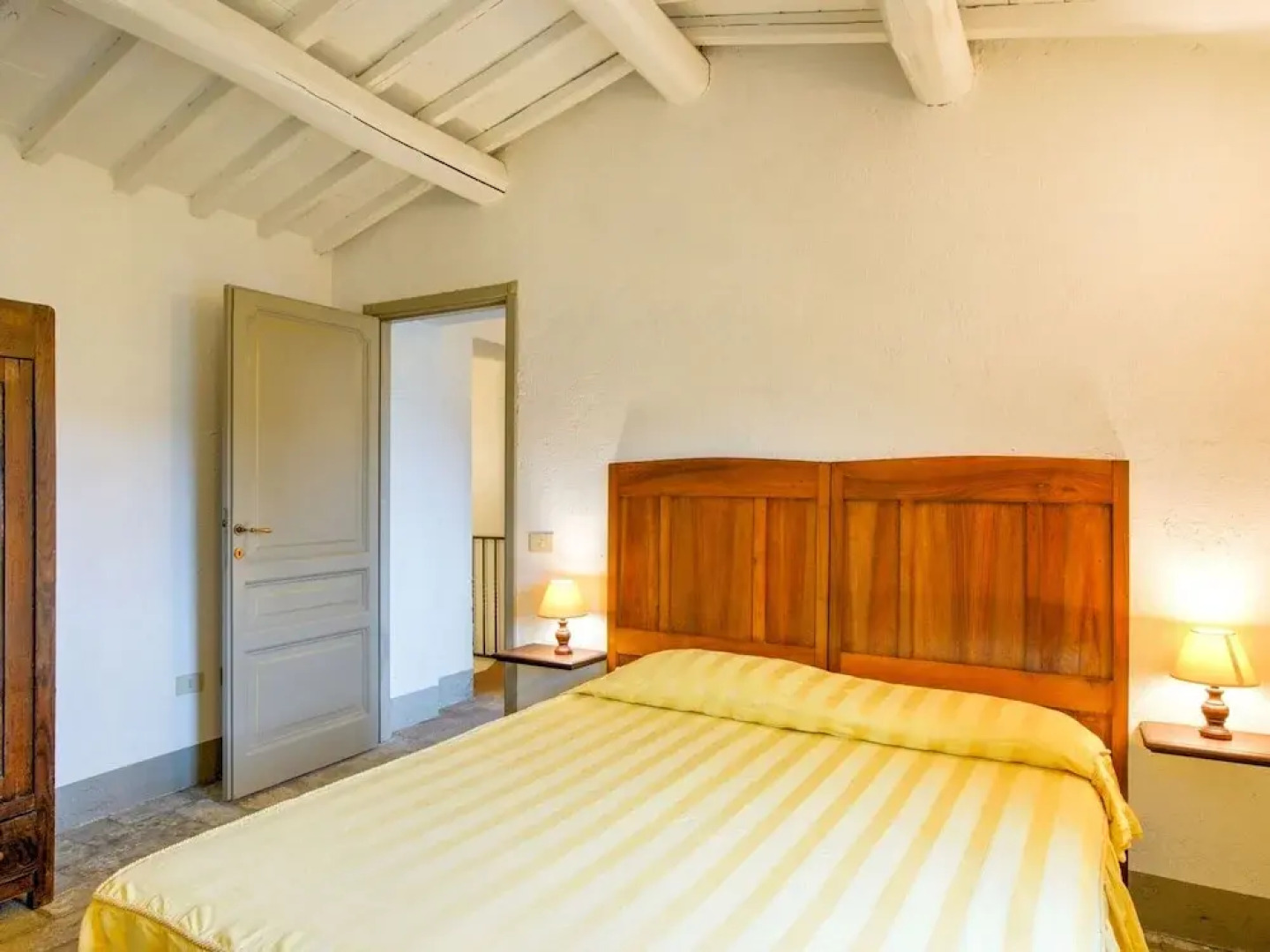 Villa in Sermugnano With Pool & Garden