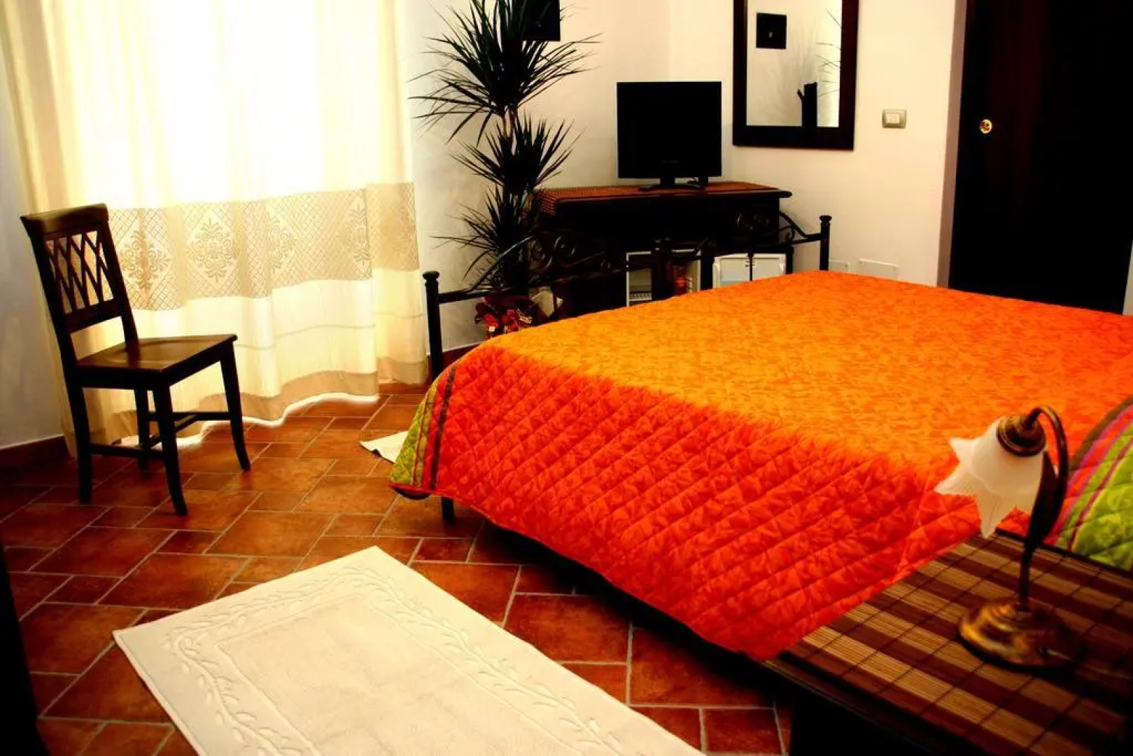 Jacaranda Apartments