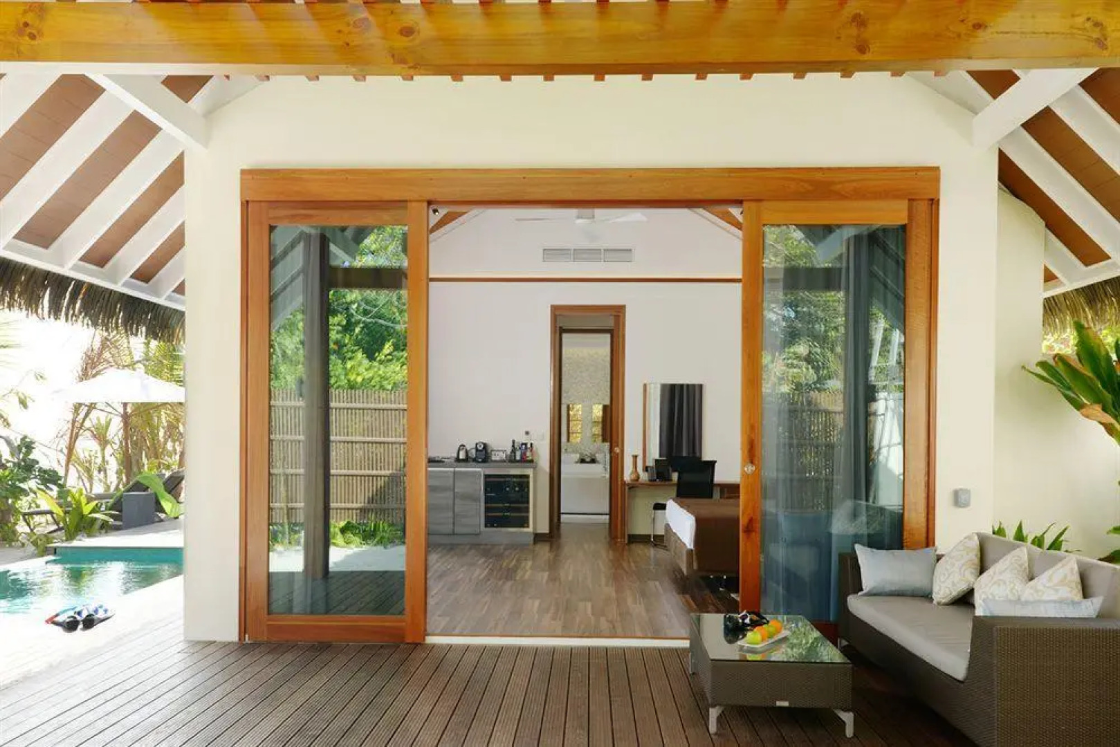 Курорт Kandolhu Maldives