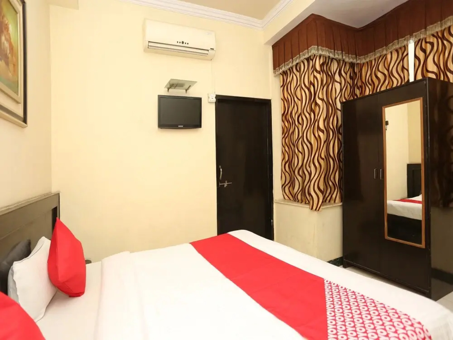 OYO 15848 Hotel Mahajan Palace