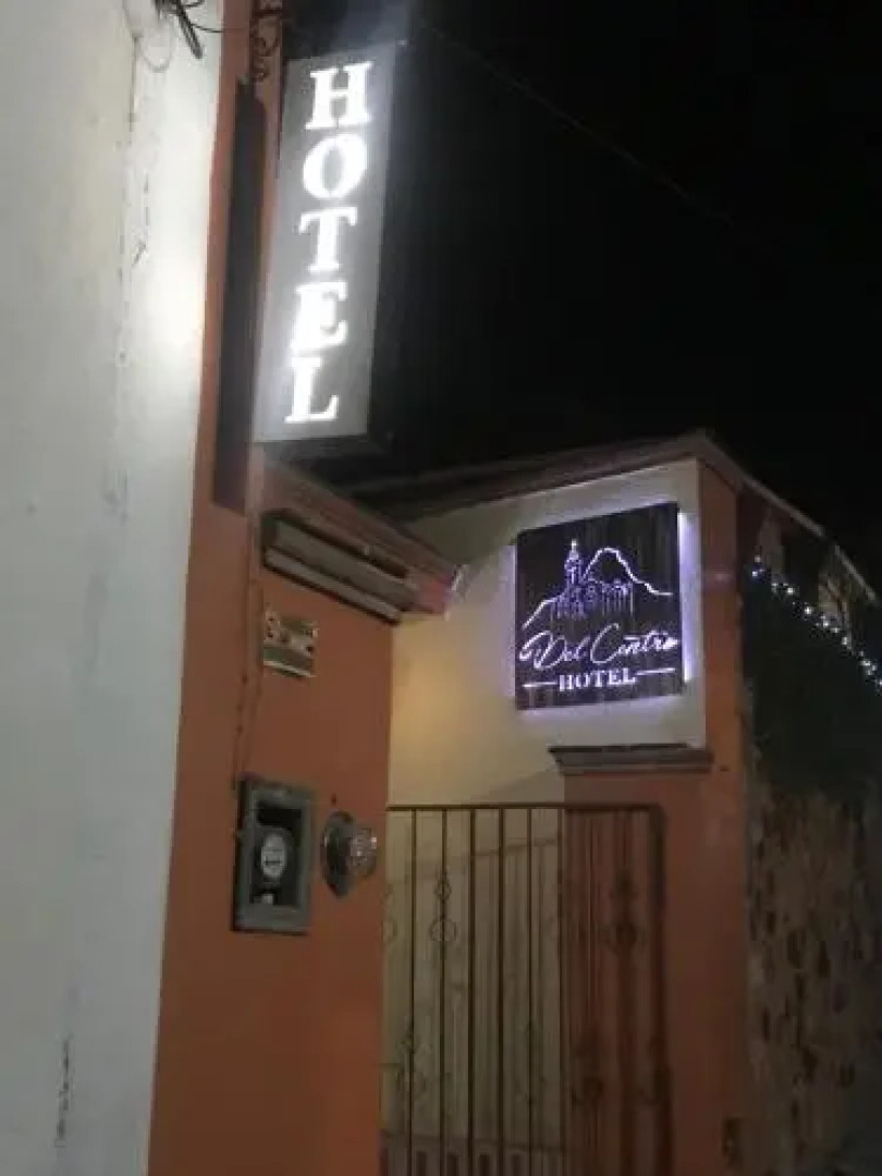 Del Centro Hotel