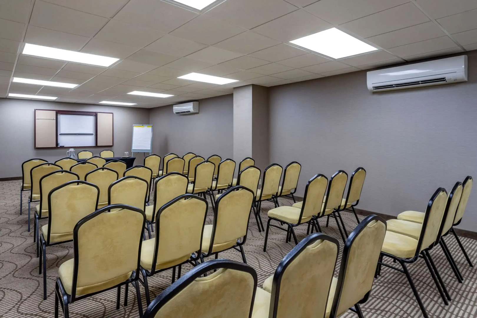 Comfort Inn Syosset - Long Island