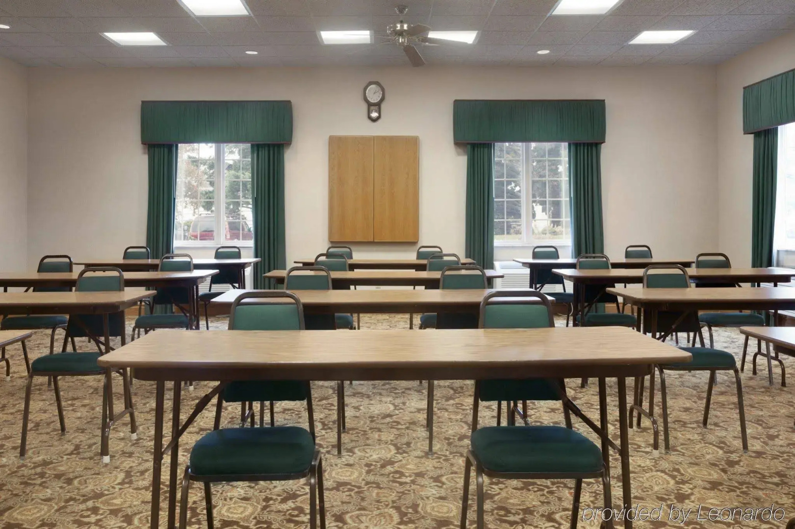 Portage Inn & Suites Kalamazoo