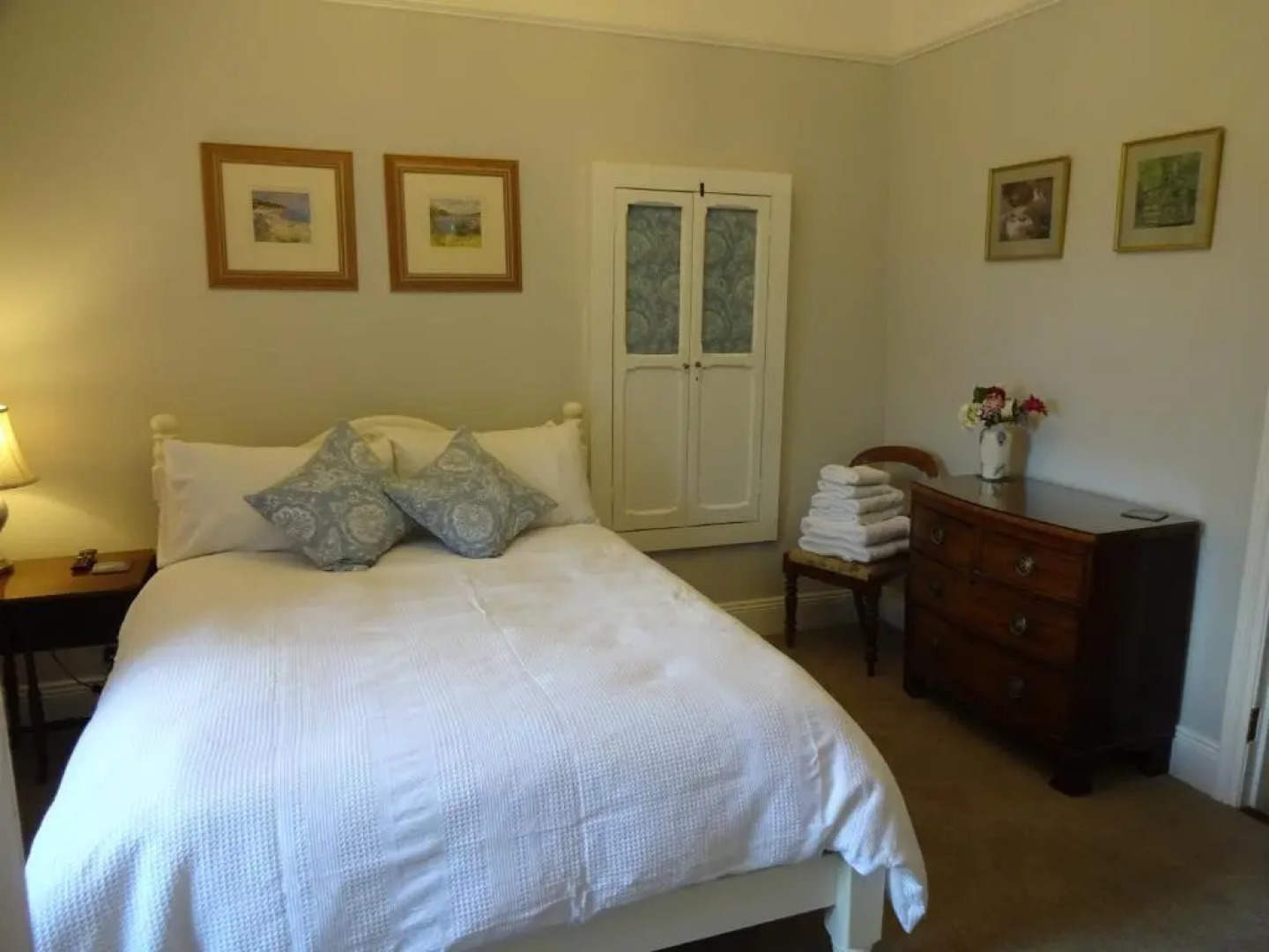 Riverbank House Bed and Breakfast Innishannon