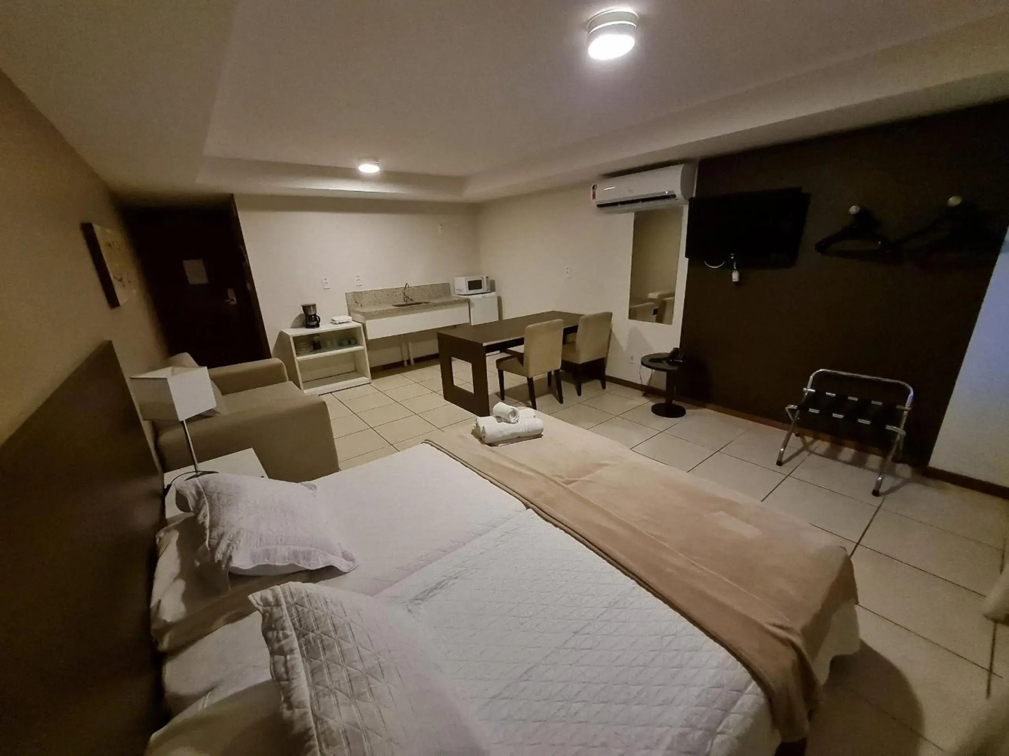 Happy Hotel Manaíra