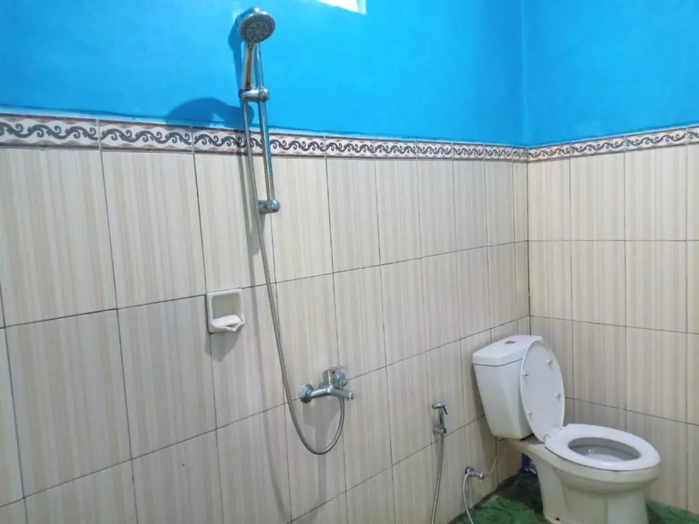 Sekumpul Local House