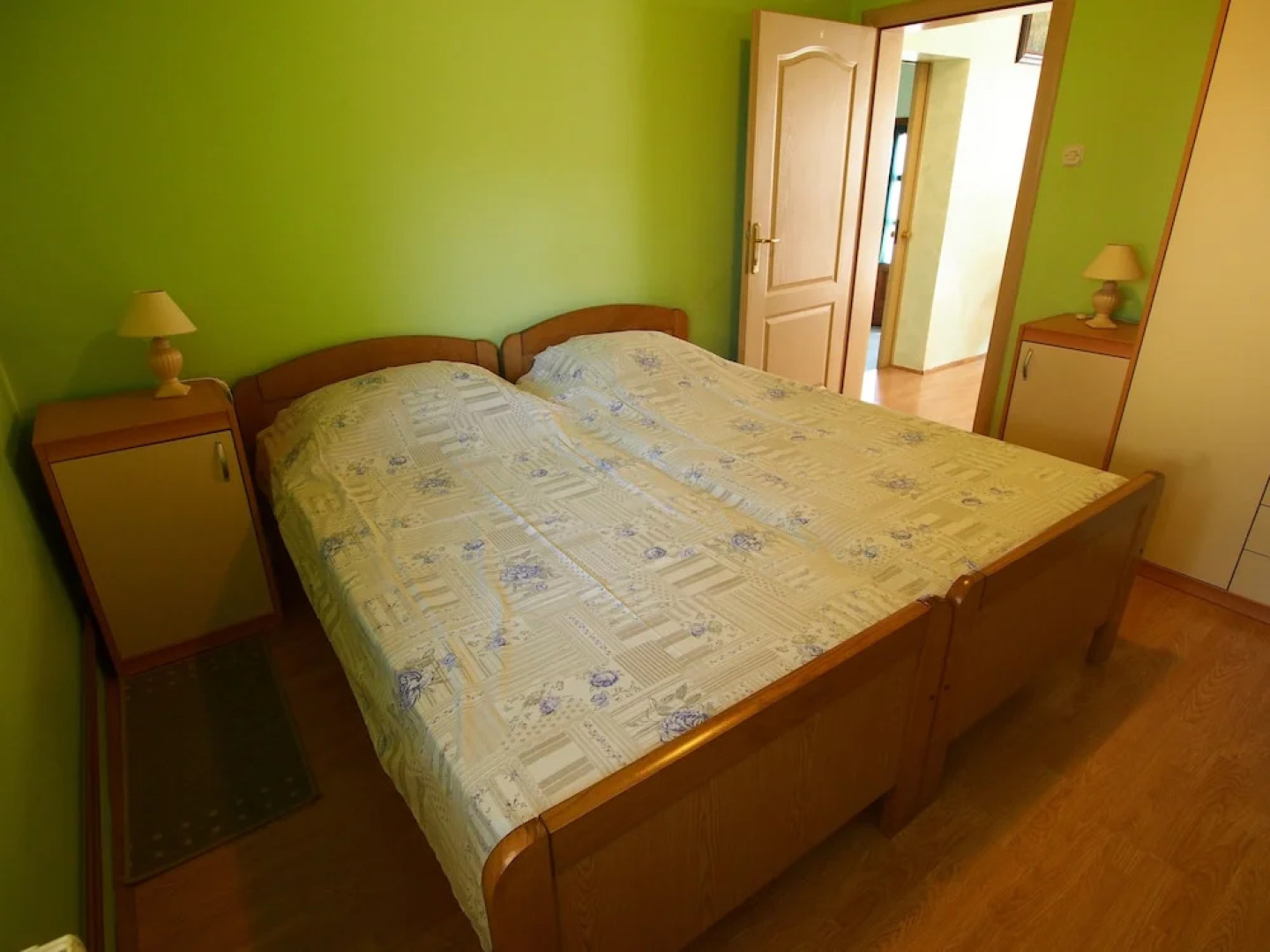 Apartments and Rooms Pavek