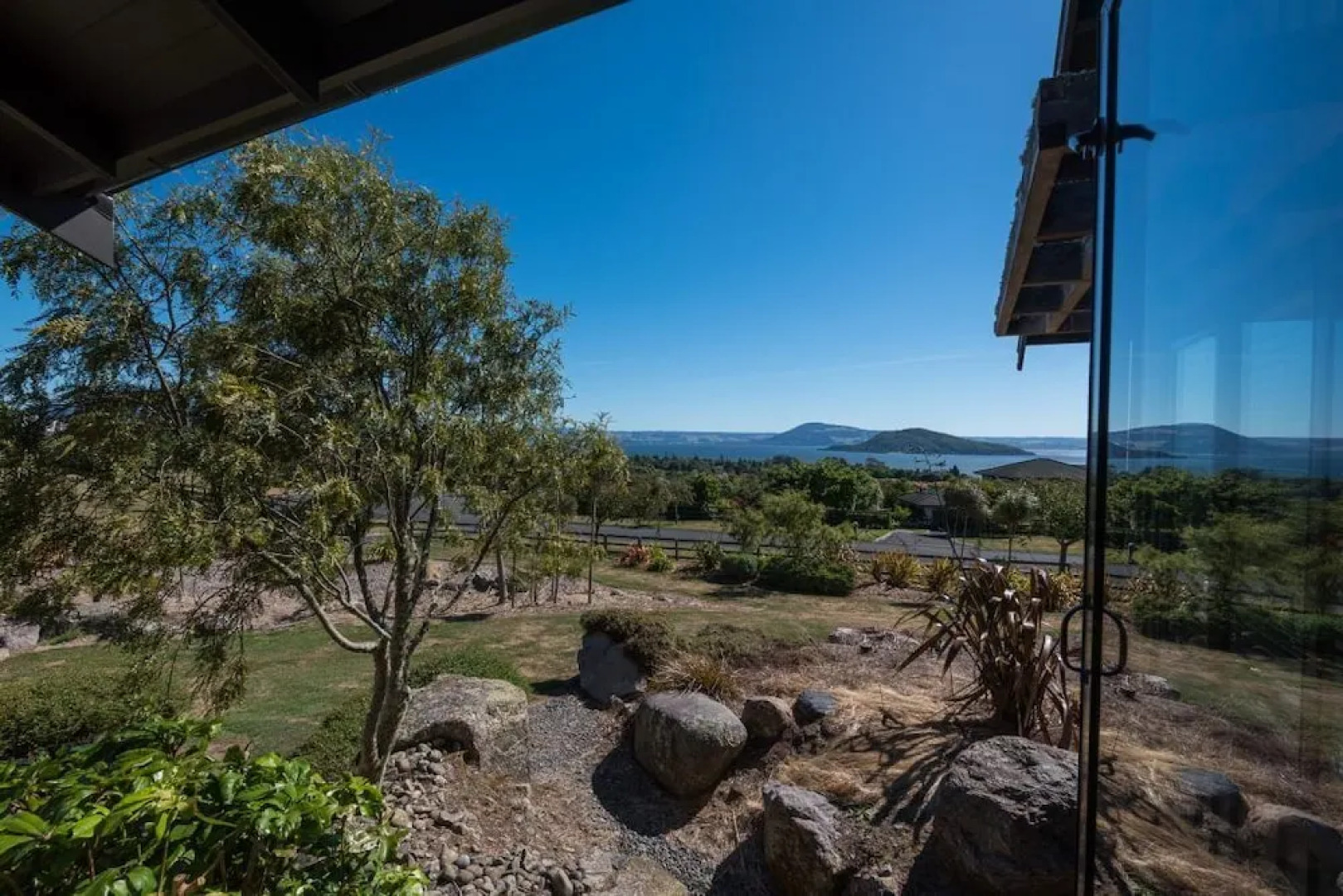 Flemington Lake View Bed  Breakfast