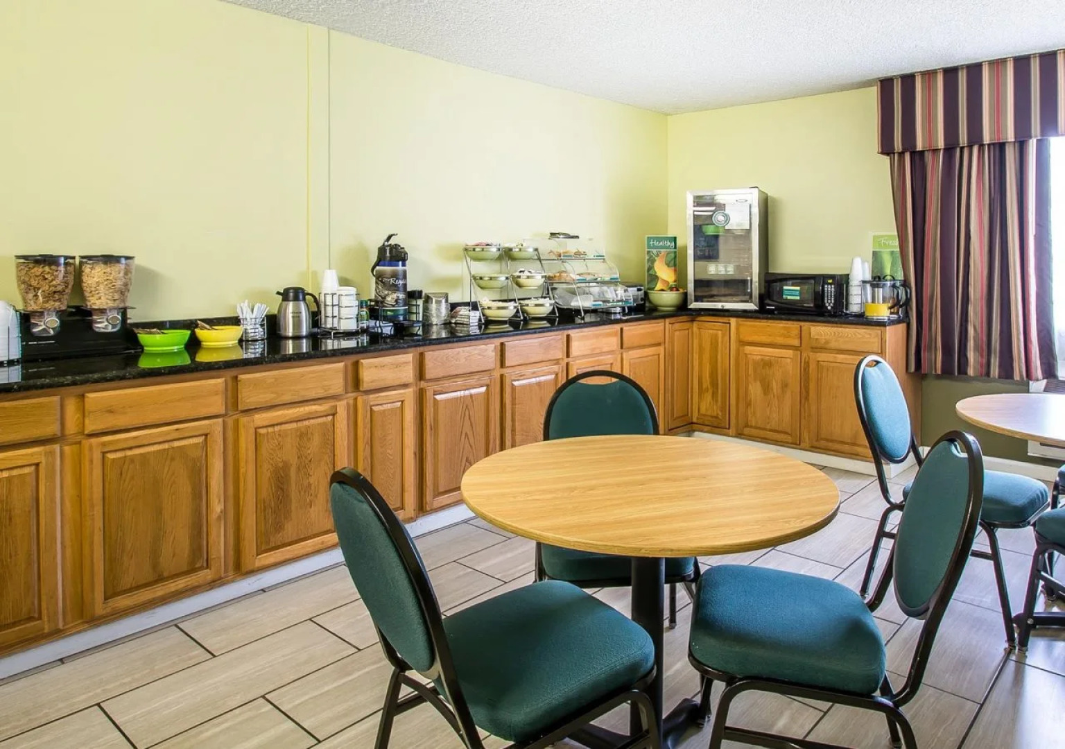 Days Inn by Wyndham Dothan