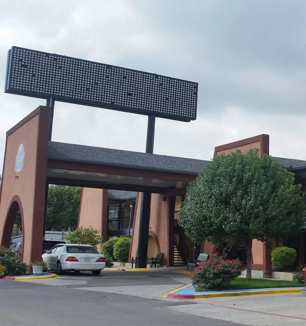 The Executive inn & Suites