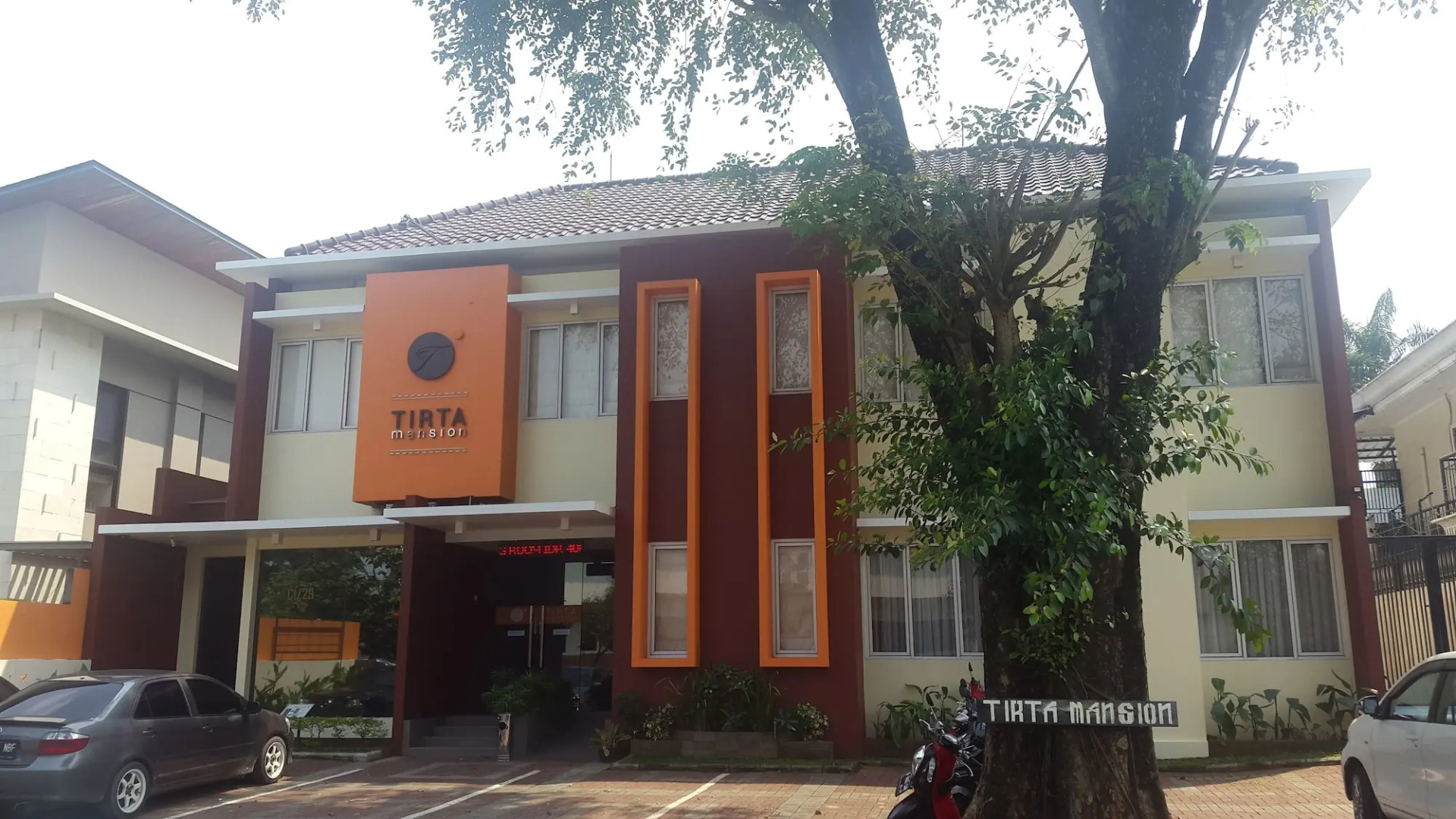 Tirta Mansion Premier