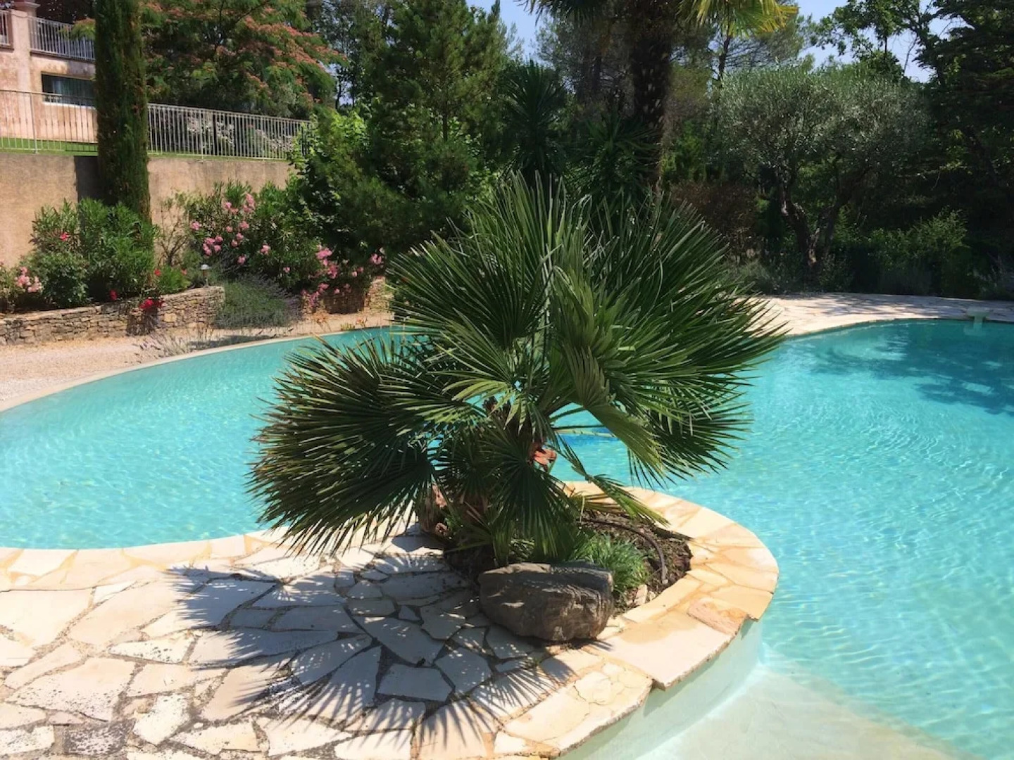 Villa With 4 Bedrooms in Saint Maximin la Sainte Baume, With Private Pool, Enclosed Garden and Wifi - 30 km From the Beach