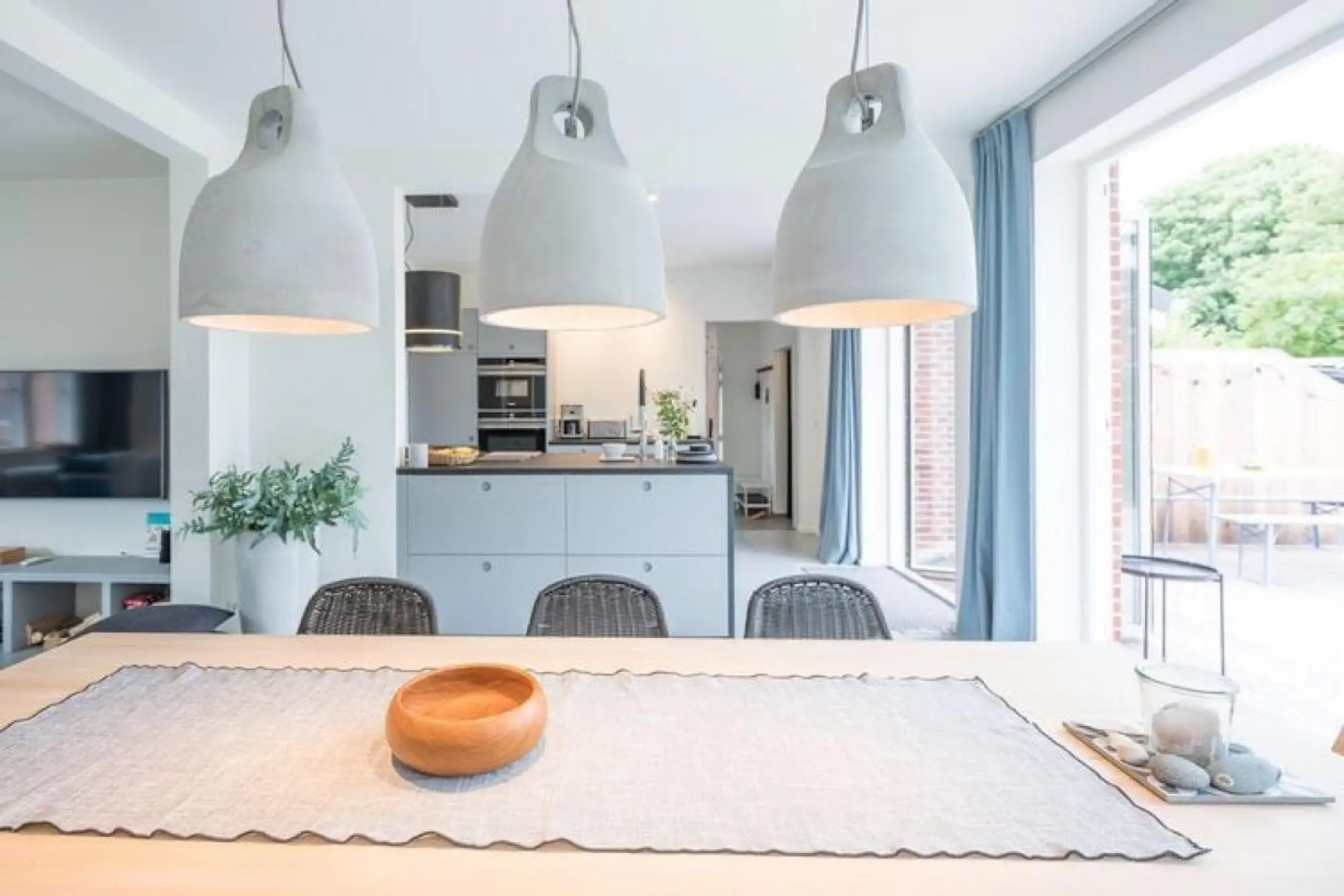 charming holiday home in the small fishing village of Tönning