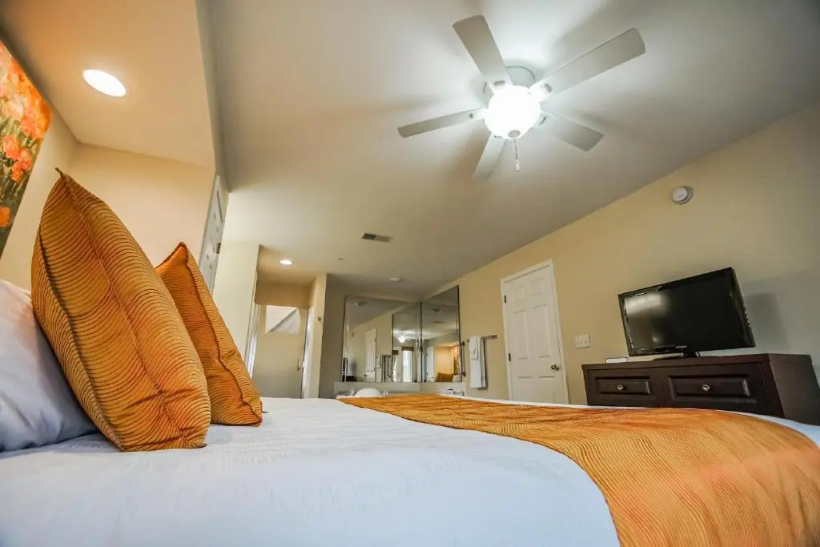 Surreys Grand Crowne Resort