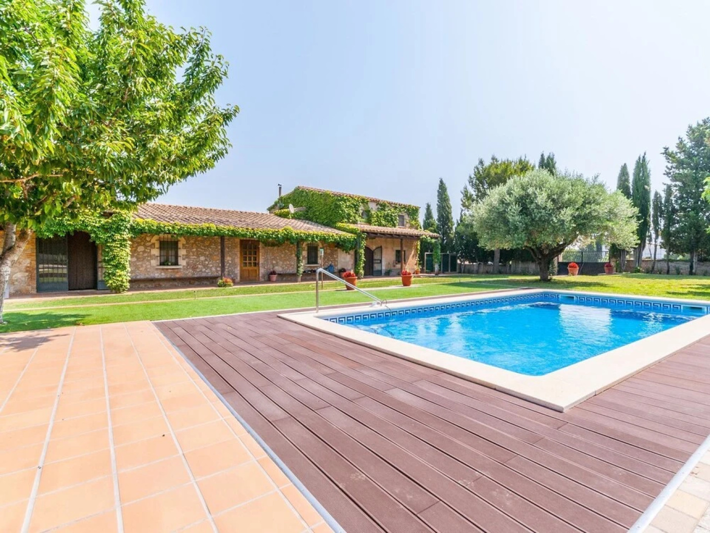 Luxurious Mansion in Albons Spain With Private Garden