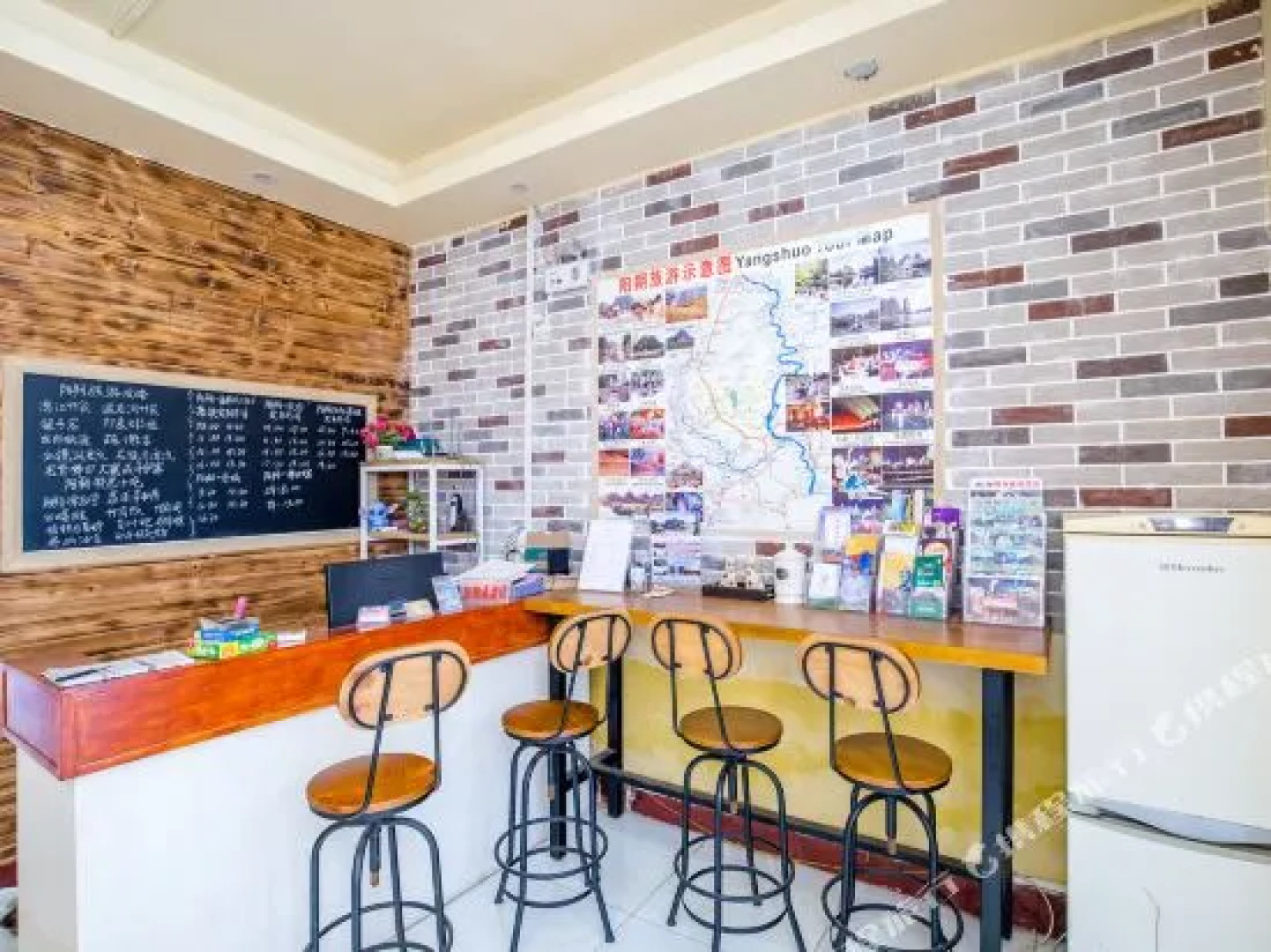 Romantic Tour Theme Inn