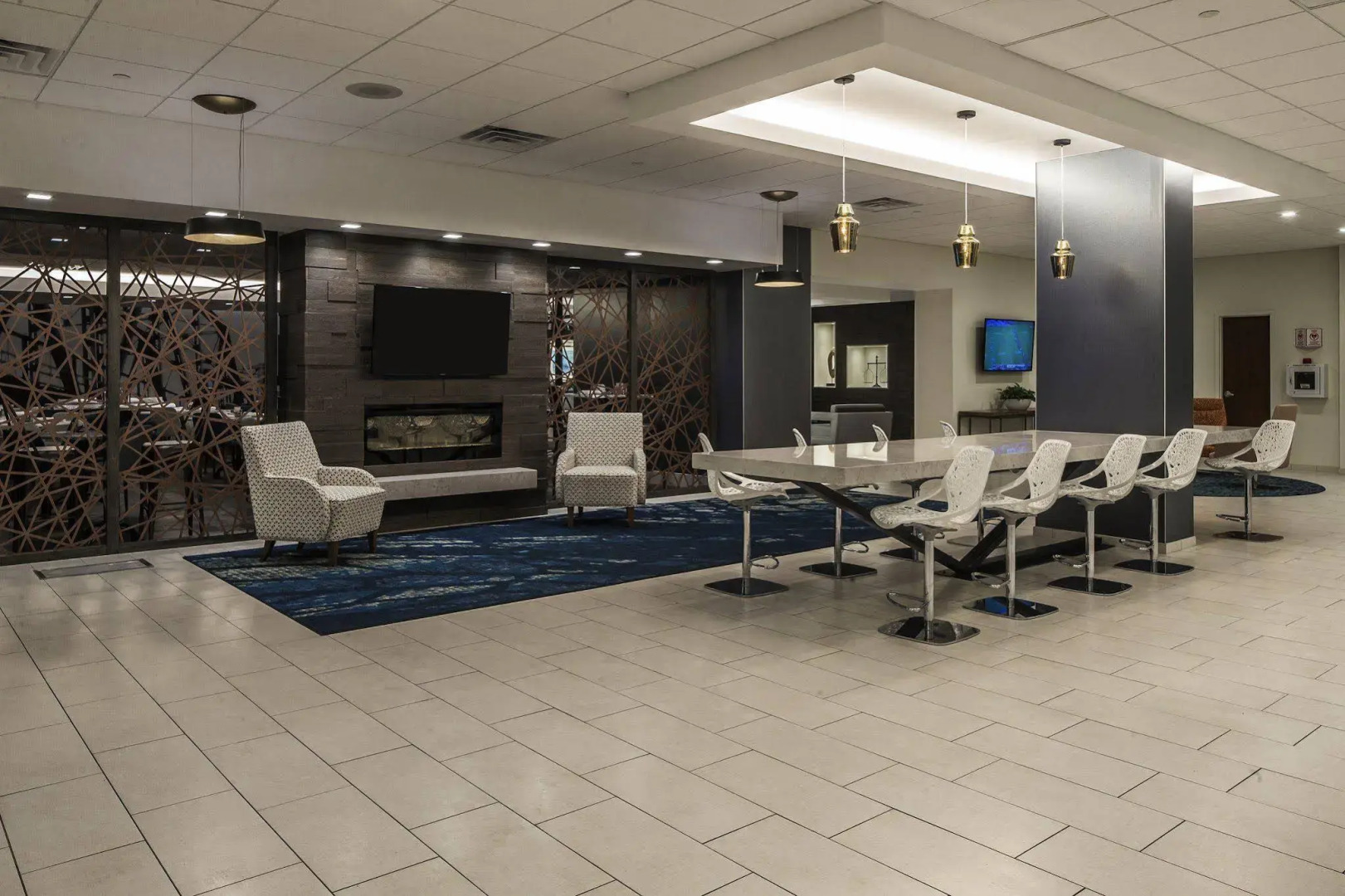 Crowne Plaza Suites Pittsburgh South by IHG