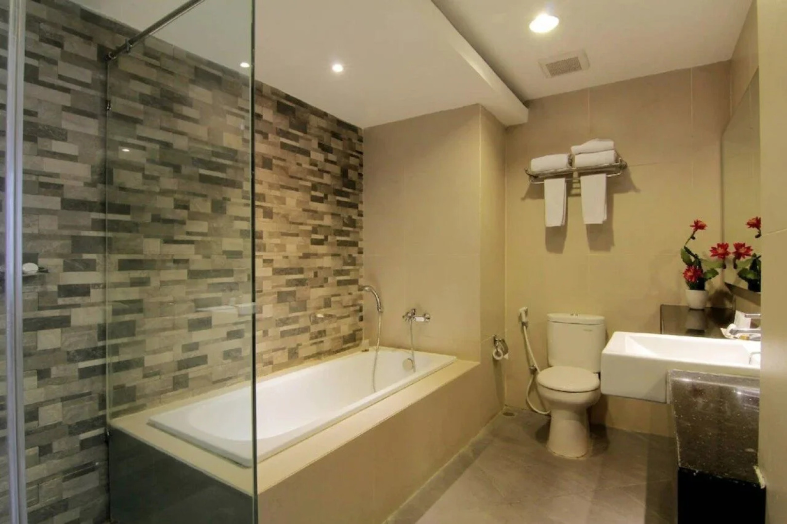 The Sun Hotel Madiun