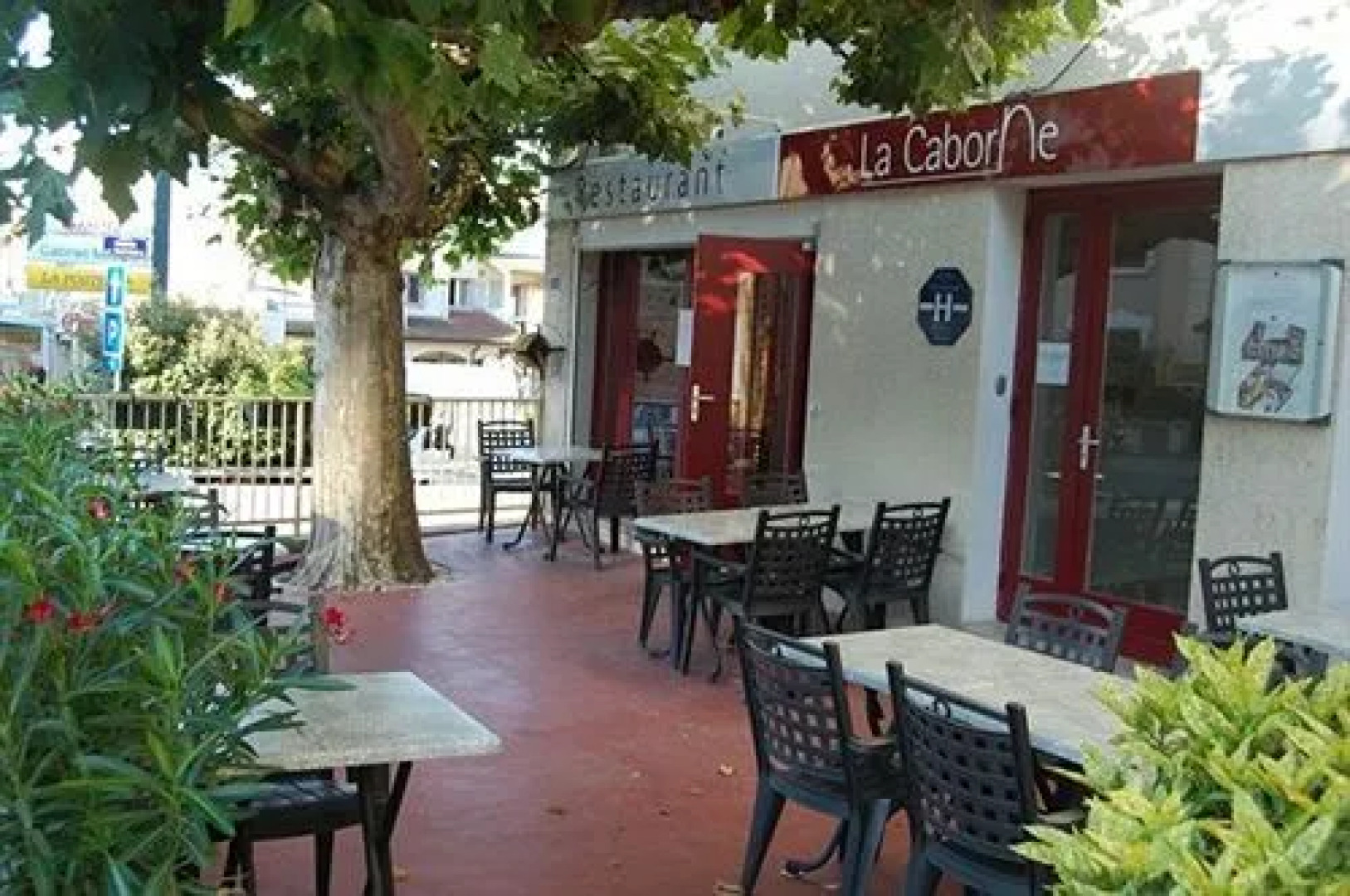 Hôtel - Restaurant La Caborne