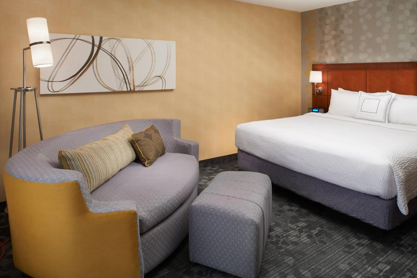 Courtyard by Marriott Detroit Warren