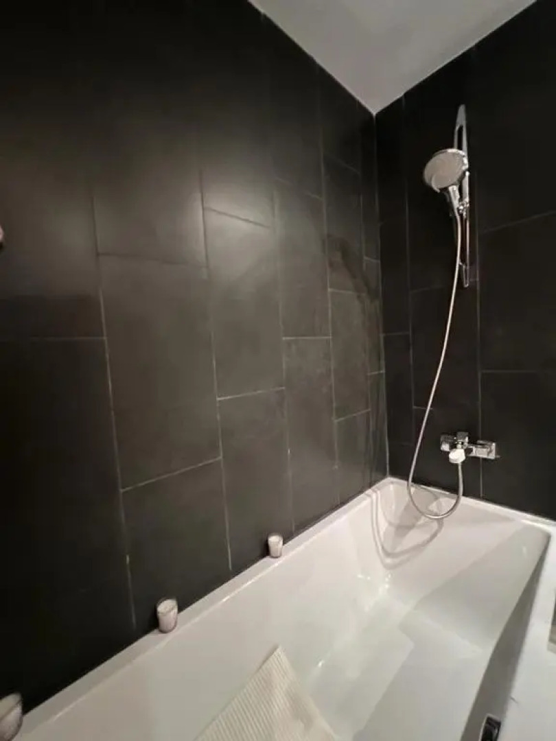 Beautiful sunny apartment with swim pool in Marina