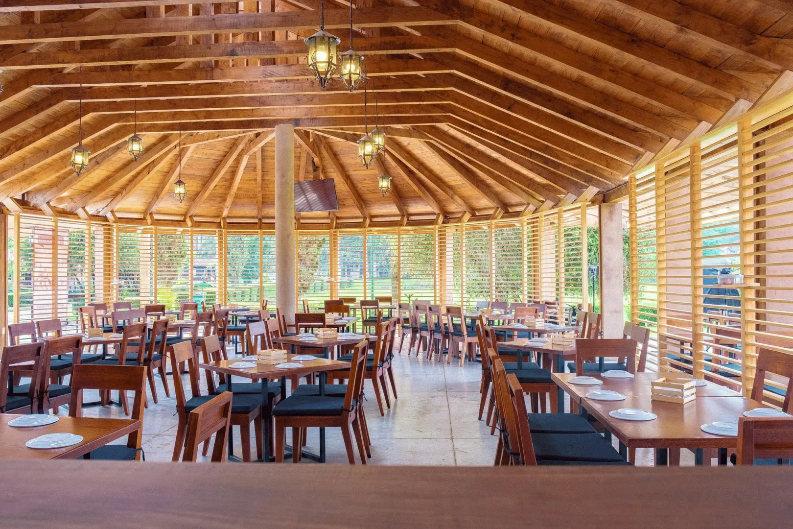 Zirahuen Forest And Resort